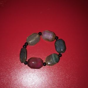 Elastic stone bracelet